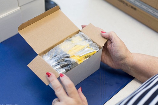 Žlté perá s potlačou loga Ytong