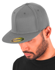 Premium 210 Fitted šiltovka - Flexfit