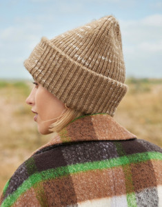 Chunky Knitted Patch Beanie - Beechfield
