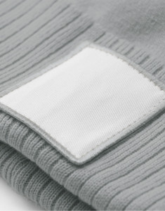 Appliqué Patch Pom Beanie - Beechfield