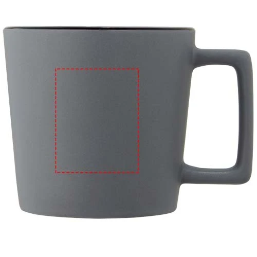 Keramický hrnček s objemom 370 ml s matným povrchom Cali – černá – tlačová plocha – Predná strana