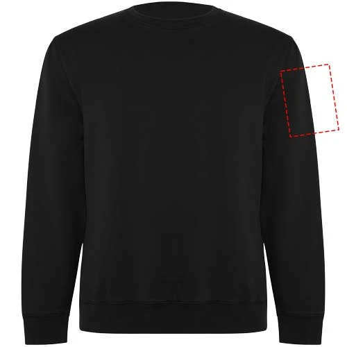 Batian unisex sveter s výstrihom crewneck - Roly – černá – tlačová plocha – Ľavý biceps