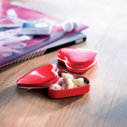 Sladké cukríky v plechovej krabičke - tvar srdca