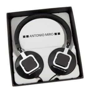 Headphones - Antonio Miro