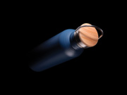 Moderná nerezová fľaša s bambusovým uzáverom - XD Collection