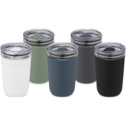Sklenený kelímok s objemom 420 ml s vonkajšou stenou z recyklovaného plastu Bello