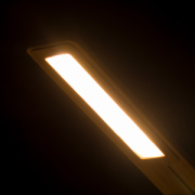 Holop multifunkčná stolná lampa