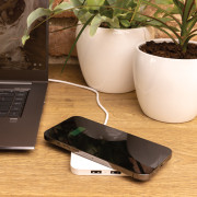 Bezdrôtová nabíjačka 10W s USB výstupmi z RCS recykl. plastu - XD Collection