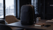 Moderný batoh na 15,6" notebook Swiss Peak z RPET AWARE™ - Swiss Peak