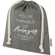 Stredná darčeková taška z recyklovanej bavlny Pheebs 150 gm² GRS s objemom 1,5 l