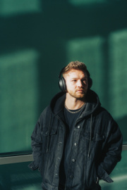 ANC slúchadlá Urban Vitamin Cupertino z RCS rec. plastu - Urban Vitamin