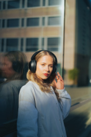 ANC slúchadlá Urban Vitamin Cupertino z RCS rec. plastu - Urban Vitamin