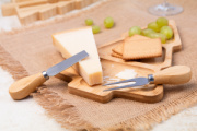 Jarlsberg vianočná sada nožov na syry