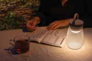 USB dobíjateľná stolná lampa Aurora z RCS recykl. plastu - XD Xclusive