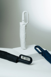 21" dáždnik Yara s karabínou z RPET AWARE™ - XD Collection