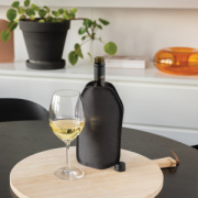 Chladiaci obal na fľaše Vino z RPET AWARE™ - XD Collection