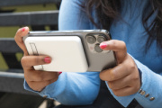 Magnetická powerbanka Zen 5000mAh 5W z RCS plastu a bambusu - XD Collection