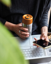 Cestovný nerezový termo hrnček 340ml Black+Blum - Black + Blum