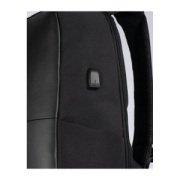 Batoh s portom USB - M-Collection