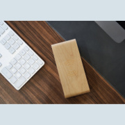 Stolové hodiny s bezdrôtovou nabíjačkou - M-Collection