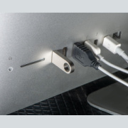 Kovový USB kľúč 8 GB - M-Collection