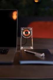 Magnetický bezdrôtový nabíjací stojan Magcharge 15W - XD Collection