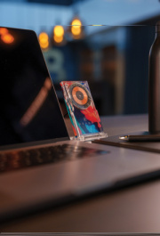 Magnetický bezdrôtový nabíjací stojan Magcharge 15W - XD Collection