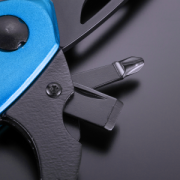 Zatvárací nôž Optima s karabínou