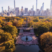 NOTIQUE Poznámkový kalendár New York 2026, 30 x 30 cm