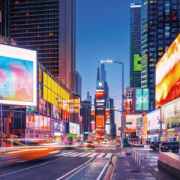 NOTIQUE Poznámkový kalendár New York 2026, 30 x 30 cm