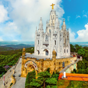 NOTIQUE Poznámkový kalendár Barcelona 2026, 30 x 30 cm