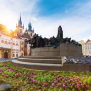 NOTIQUE Poznámkový kalendár Praha 2026, 30 x 30 cm