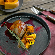 NOTIQUE Poznámkový kalendár Gourmet 2026, 30 x 30 cm