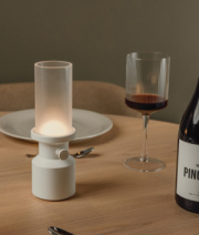 VINGA Niori RCS stolová lampa - Vinga