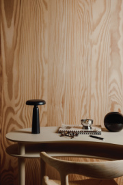 VINGA Avery RCS stolná lampa - Vinga