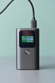 Urban Vitamin Campbell 55W 10 000 mAh vrecková powerbanka - Urban Vitamin