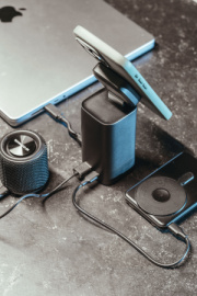 Urban Vitamin Sunnyvale 100W 15 000 mAh magn. powerbanka - Urban Vitamin