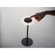 Nabíjateľná kovová stolová lampa LOUNGE