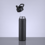 Nerezová fľaša na vodu Scandic s medenou izoláciou, 750 ml