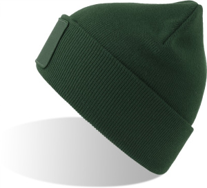 Pletená čiapka s nášivkou