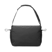 KENTO URBAN RCS recyklovaný nylonový 15,6-palcový messenger - XD Xclusive