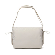KENTO URBAN RCS recyklovaný nylonový 15,6-palcový messenger - XD Xclusive