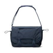 KENTO URBAN RCS recyklovaný nylonový 15,6-palcový messenger - XD Xclusive