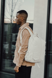 KENTO URBAN 15,6" batoh z rec. nylónu s predným vreckom - XD Xclusive