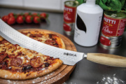 Nôž na pizzu a syr Oslo+ Nr.4 od značky BOSKA - Boska