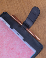 NOTIQUE Refill – Týždenný krúžkový diár s vymeniteľnými listami 2027, čierny, 12,5 x 19 cm