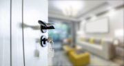 Dwell prívesok na kľúče