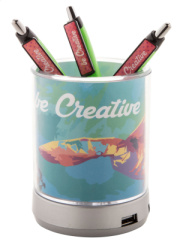 Tobi pen holder with USB hub