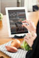Stojan na tablet Chef s dotykovým perom - XD Design